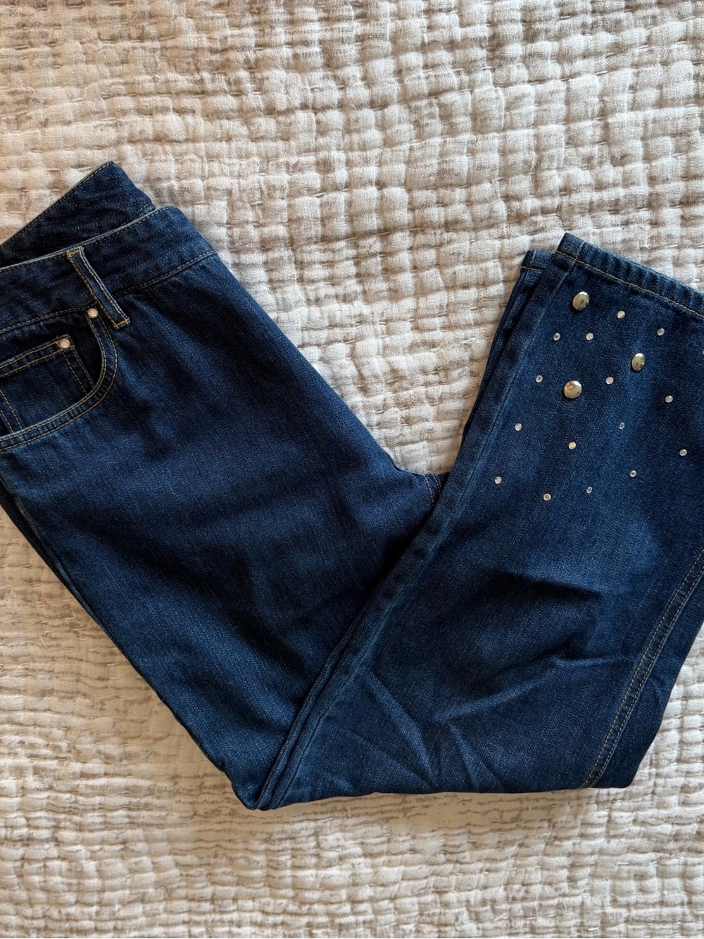 FIRST ISSUE Stud Jeans